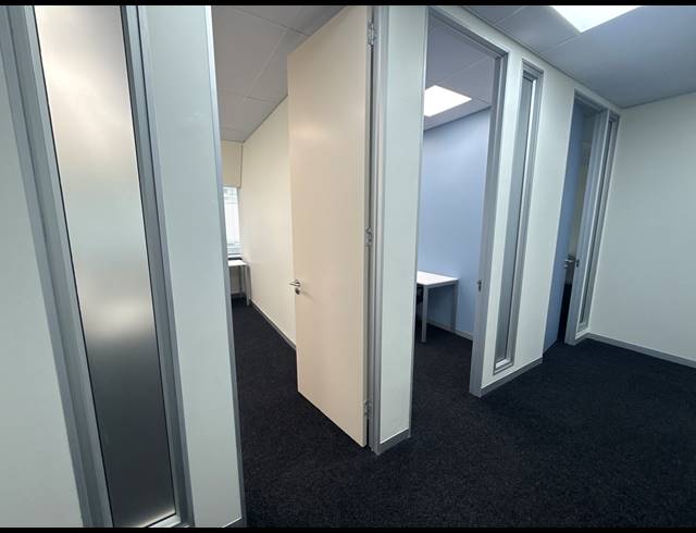 18M² OFFICE TO LET IN KILLARNEY
